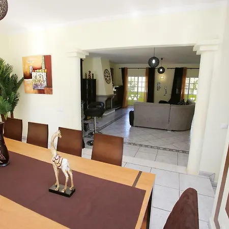 Do Villa Silves
